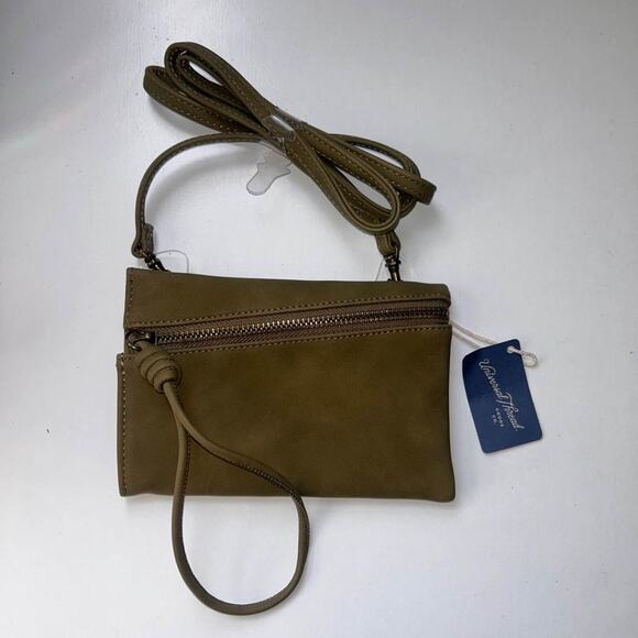New | Universal Threads Green Faux Suede Crossbody Bag - Picture 1 of 5